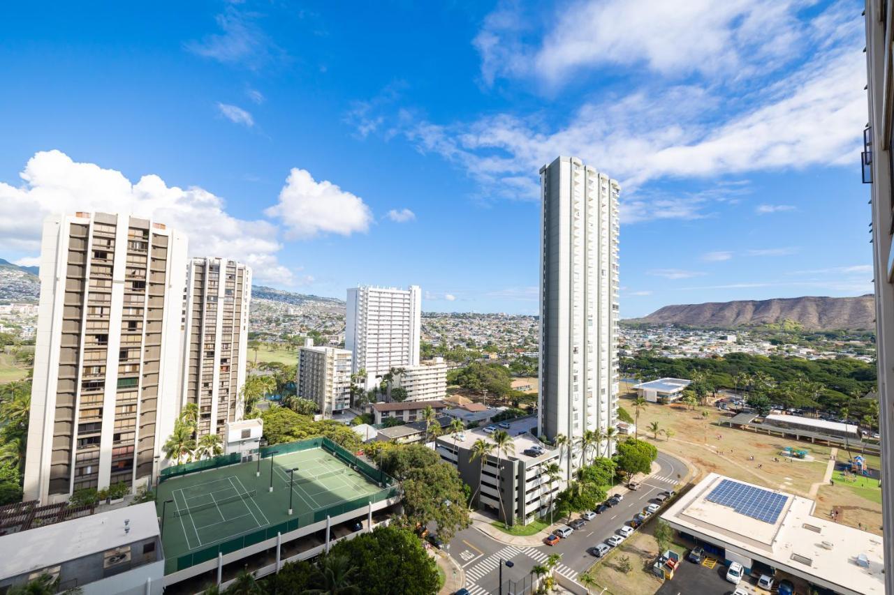 شقة Beautiful Mountain View In Waikiki Sunset With Parking هونولولو المظهر الخارجي الصورة