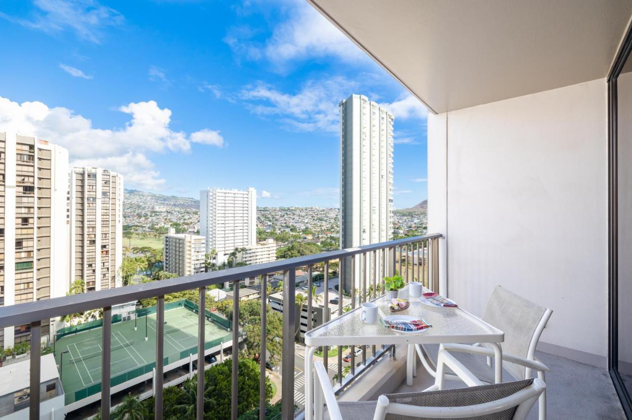 شقة Beautiful Mountain View In Waikiki Sunset With Parking هونولولو المظهر الخارجي الصورة